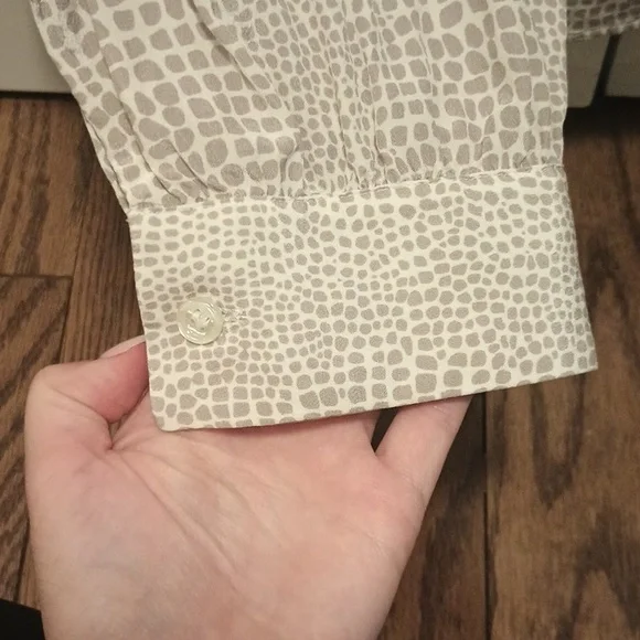 Boss Beige Patterned Blouse - Picture 4 of 5